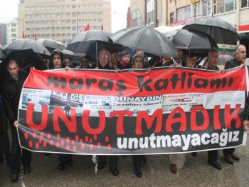 KEMAL ÇELIK - Ne Yağmuru Ne De Polisi Dinlediler