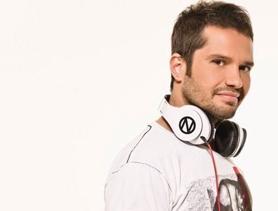 Ozan Doğulu Twitter'da düzenlediği yarışma ile hayranlarına sürpriz yaptı