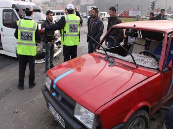 Trabzon'da Trafik Kazası: İki Yaralı