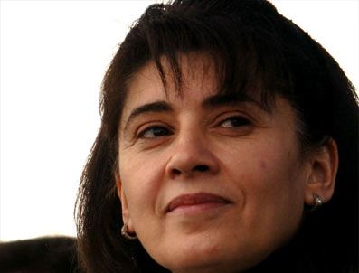 SEBAHAT TUNCEL - BDP'li Leyla Zana'nın arabasında terörist yakalandı!