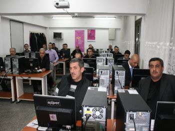 Belediye Personeline Bilgisayar Eğitimi