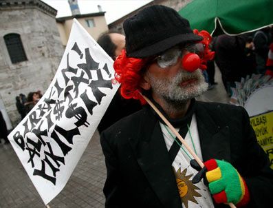 NUR SÜRER - Beyoğlu'nda ''Emek Sineması yıkılmasın'' protestosu