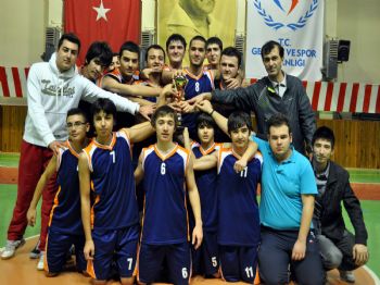 ALTıNYıLDıZ - Kardelen Koleji Basketbol Takımı Genç Erkeklerde Nevşehir Şampiyonu