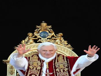 BENEDIKTUS - Papa 16. Benediktus, Suriye'de Kanın Durması İçin Dua Etti