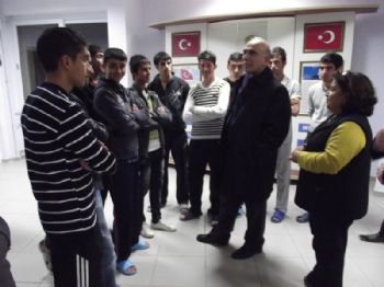 KAYA ÇıTAK - Depremzede Öğrencilere Destek Sözü