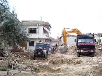 Fay Hattındaki Evlerden Dördü Yıkıldı