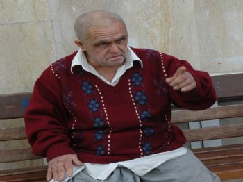 Huzuru Polis Merkezinde Buldu