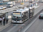 İstanbul Ulaşım A.Ş metrobüsü Pakistan'a taşıyacak.