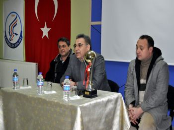 ALTıNYıLDıZ - Nevşehir Şampiyonu Basketbolcuları Kutladı