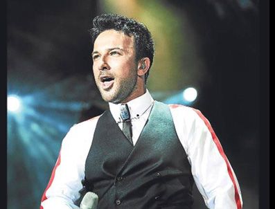 AJDA PEKKAN - Tarkan, 2011'de hep tavan yaptı