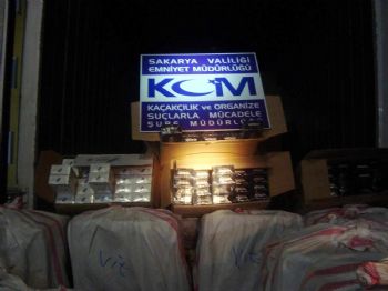 50 Bin 950 Paket Kaçak Sigara Ele Geçirildi