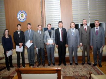 HALIL İBRAHIM AKPıNAR - Başarılı Memurlara “başarı” Belgesi