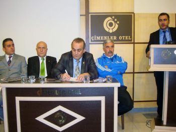 AHMET ÖZEN - Gümüşhane'de 'futbolun Yeni Gerçekleri' Paneli