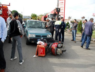 ŞERAFETTIN ASLAN - Motosiklet İle Otomobil Çarpıştı: 1 Yaralı