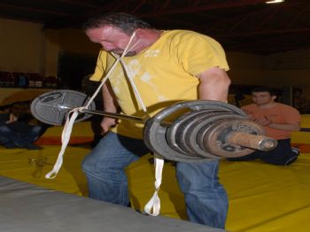 (özel Haber) Kulağıyla 65 Kiloluk Halteri Kaldırdı