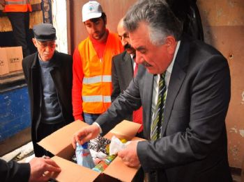 FADıL AKGÜNDÜZ - Siirt'teki Depremzedelere Yardımlar Devam Ediyor