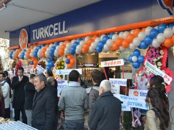 GAZI BULVARı - Turkcell'den Denizli'ye 5 Yeni İletişim Merkezi