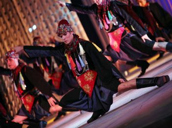 CAN ATILLA - Yenimahalle'de 'türkler-dans Gösterisi'