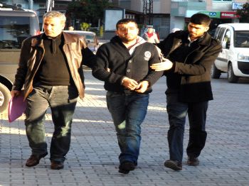 Adana'da 5 Kilo 400 Gram Esrar Ele Geçirildi