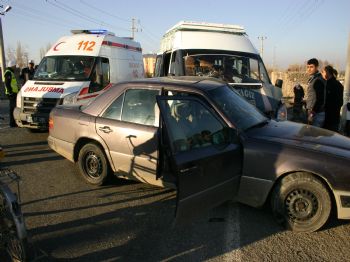 İğdır'da Trafik Kazası: 5 Yaralı