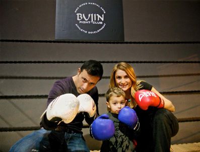 MUSTAFA SANDAL - Mustafa Sandal ile oğlu ringe çıktı