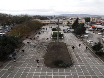 ÇARK CADDESI - Sakarya’da Yıllardır Çivi Çakılamayan Gar Meydanı’nda Çalışmalar Başladı