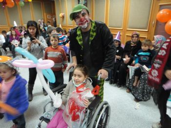 UĞUR TURAN - Tedavi Gören Çocuklara Moral Eğlencesi