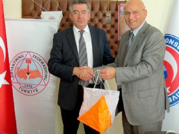 Türkiye Oryantiring Federasyonu Başkanı Çomü’yü Ziyaret Etti