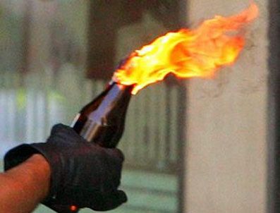 MEHMET AKYÜREK - Ak Parti Binasına Molotoflu Saldırı