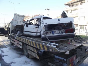 Bafra'da Trafik Kazası: 2 Yaralı