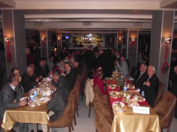 NERIMAN POSBıYıK - Ereğli Belediyesinden Muhtarlara Yemek