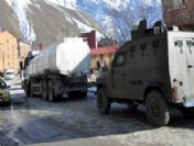 Hakkari'de susuz kalan öğrenciler çareyi polis imdat hattını aramakta buldu