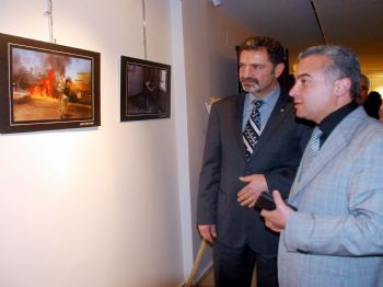 UĞUR TURAN - İrak Savaşı'nın Bağımsız Fotoğrafları Sergilendi