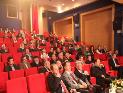 Mehmet Akif Ersoy Anıldı