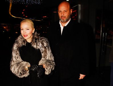 SIREN ERTAN - Gökhan Çarmıklı ve eşi Siren Ertan Çarmıklı Kanyon'da görüntülendi