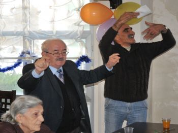 Huzurevi Sakinleri Yılsonu Kutlamasında Doyasıya Eğlendiler