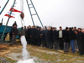 SUAT İLHAN - Yörük Karacaören'de Su Sevinci
