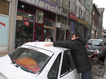 DEVLET METEOROLOJI GENEL MÜDÜRLÜĞÜ - Çankırı'ya Mevsimin İlk Karı Yağdı