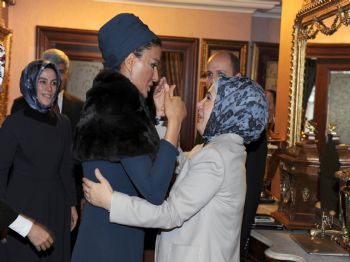 HAMAD BIN KHALIFA AL THANI - Katar Emiri Thani, Başbakan Erdoğan'ı Ziyaret Etti