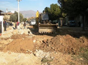 İSMET KORKMAZ - Kiraz'ın Trafik Yoğunluğuna Alternatif Caddesi Yenileniyor