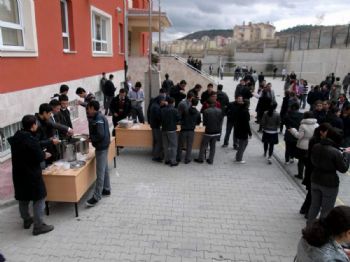 HALIL ÜNAL - Öğrenciler Aşureye Doydu