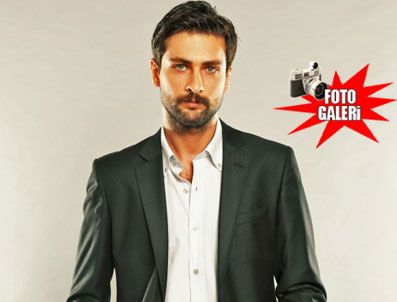 MAHSUN KIRMIZIGÜL - Onur Tuna'nın rakibi Kıvanç Tatlıtuğ