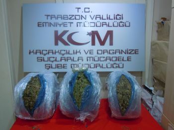 Yolcu Valizinde 16 Kilo Esrar Maddesi Ele Geçirildi