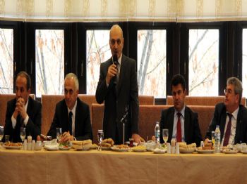 EROL KAYA - Bakan Bayraktar, Çevre Komisyonu Üyeleriyle Bir Araya Geldi