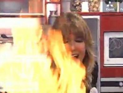 GÜLBEN ERGEN - Gülben Ergen alevler içinde kaldı