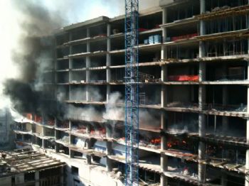 GÜMÜŞSUYU - Park Otel İnşaatında Çıkan Yangın Korkuttu