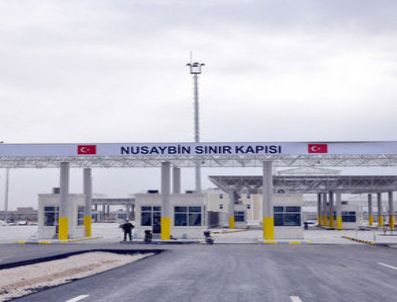 MURAT GIRGIN - Suriye, Nusaybin'deki sınır kapısını kapattı
