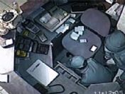 Balıkesir'de soygun anı kameralara yansıdı