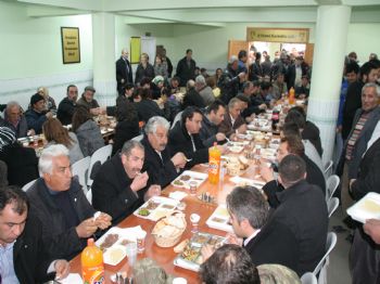 ERCAN BEKTAŞ - Cemevlerinde Aşure ve Kesilen Kurbanlar İkram Edildi