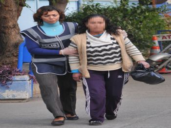 Çocuğa Cinsel İstismardan Suçlanan Kadın Hastaneye Gönderildi